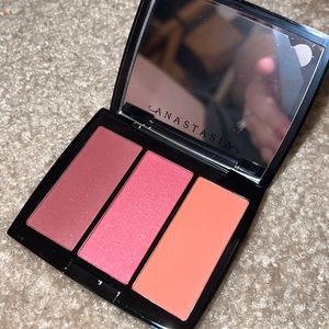 ABH Blush Trio - Berry Adore
